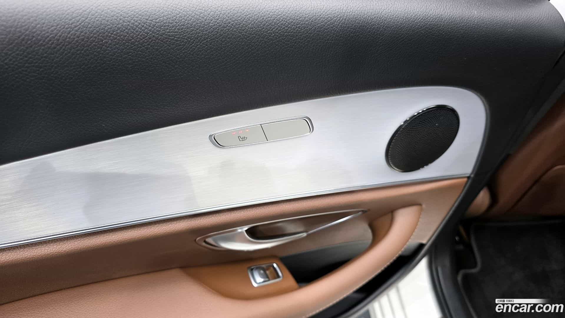 E-Class Mercedes-Benz 2021.2-OPTION-042