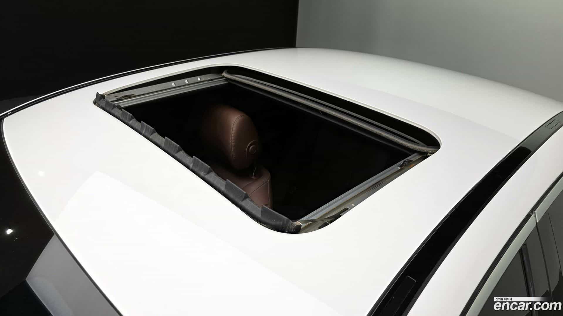 E-Class Mercedes-Benz 2021.2-OPTION-044