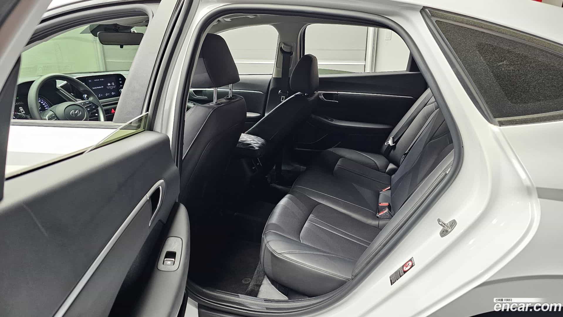 Sonata Hyundai 2022.8-OPTION-016