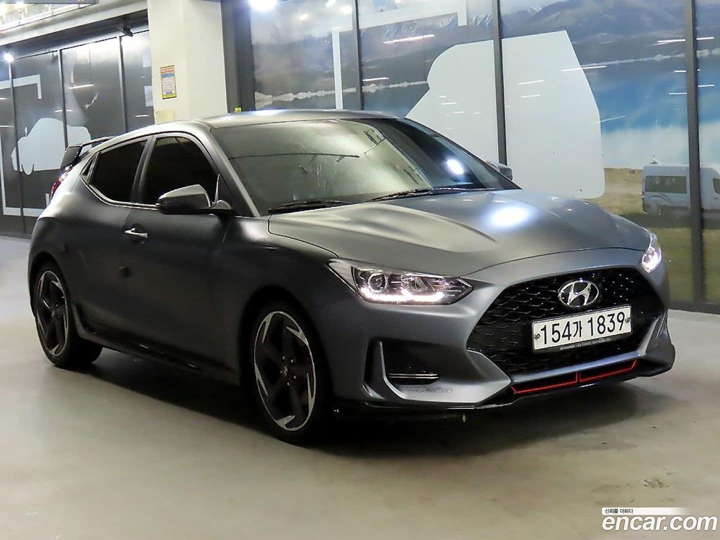 Main__Slider__Photo:Veloster Hyundai 2019.11-0