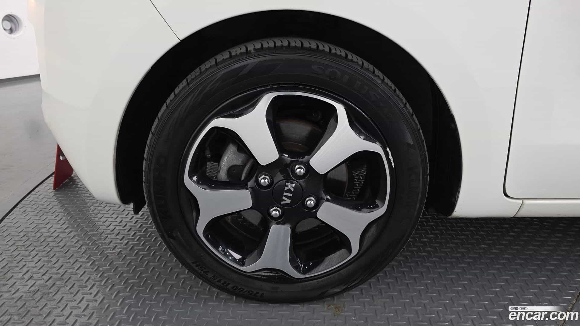 RAY Kia 2015.0-OUTER-005