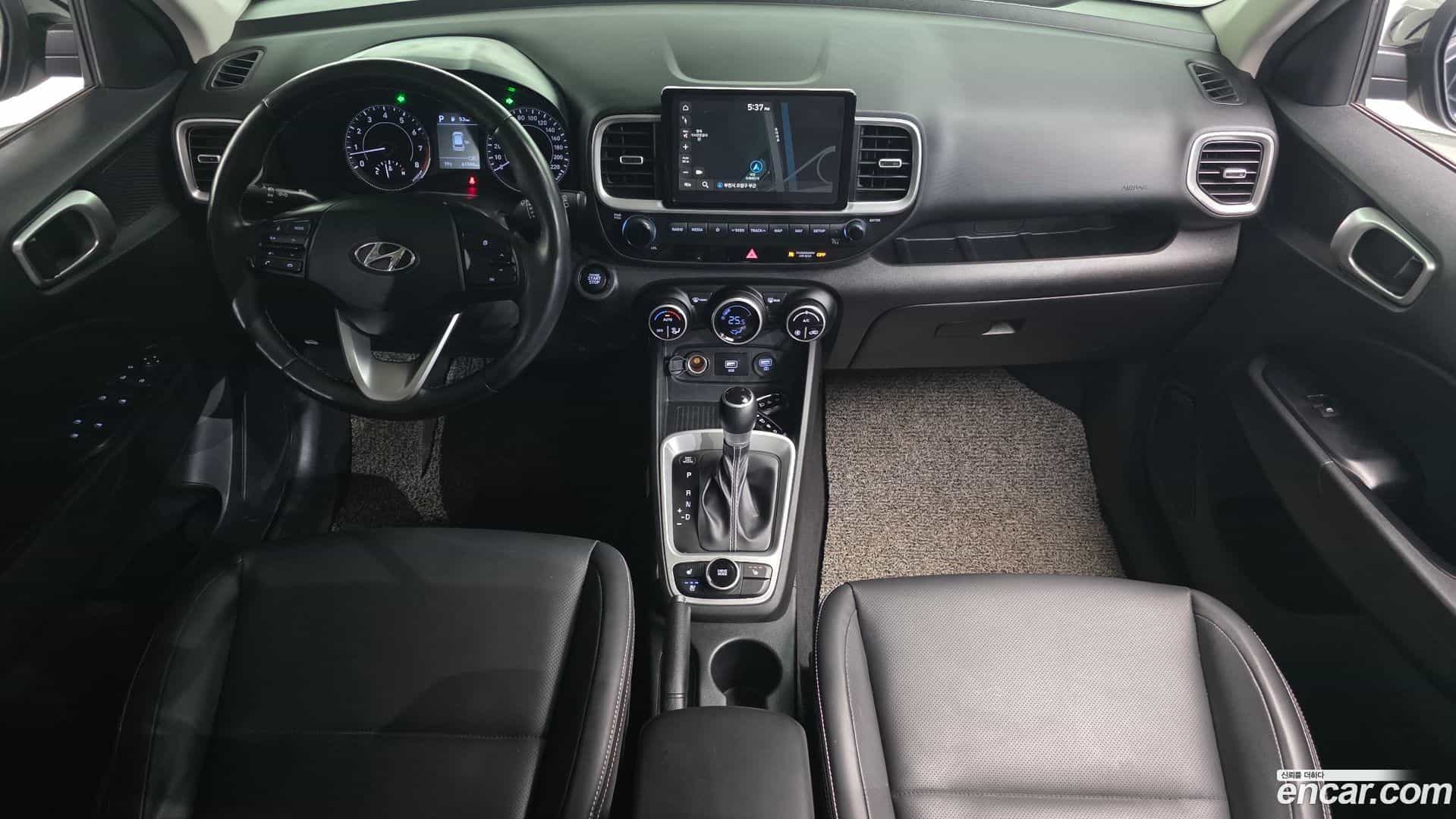 Venue Hyundai 2020.10-INNER-007