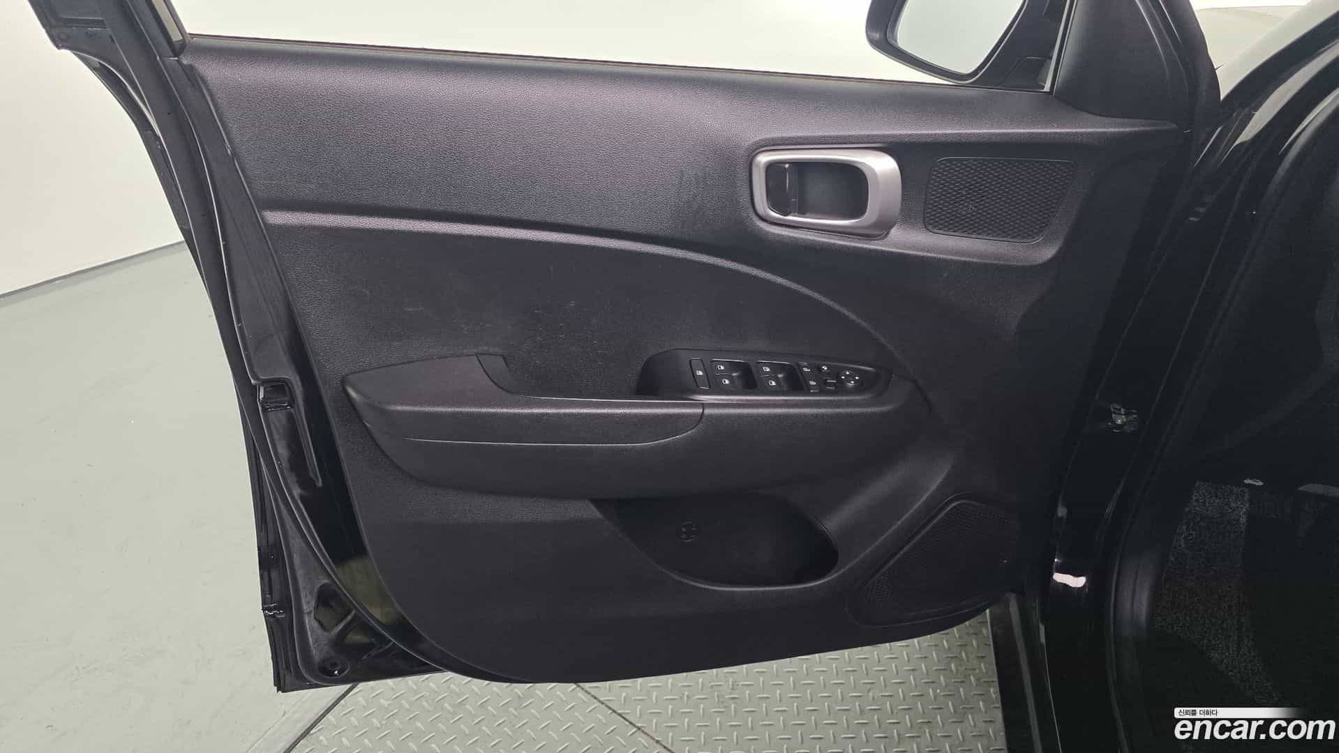 Venue Hyundai 2020.10-INNER-034