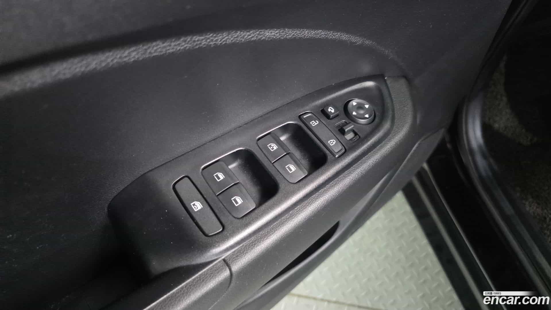 Venue Hyundai 2020.10-OPTION-040