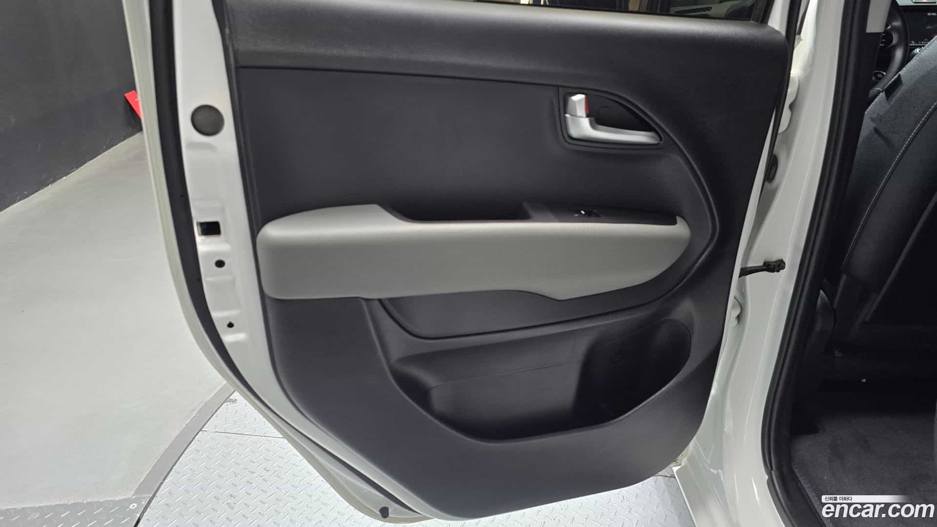RAY Kia 2022.8-INNER-035