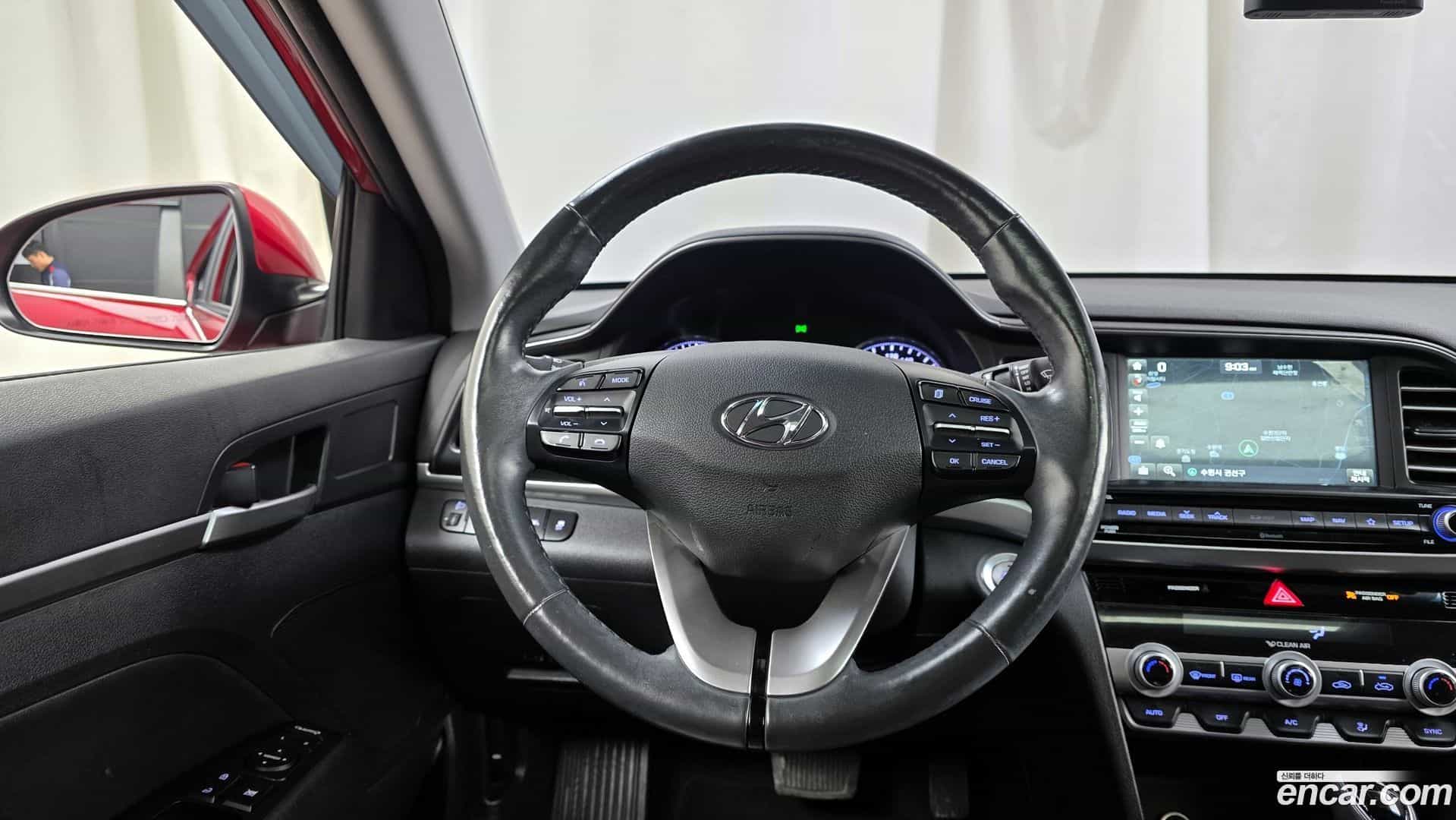 AVANTE Hyundai 2018.10-OPTION-017