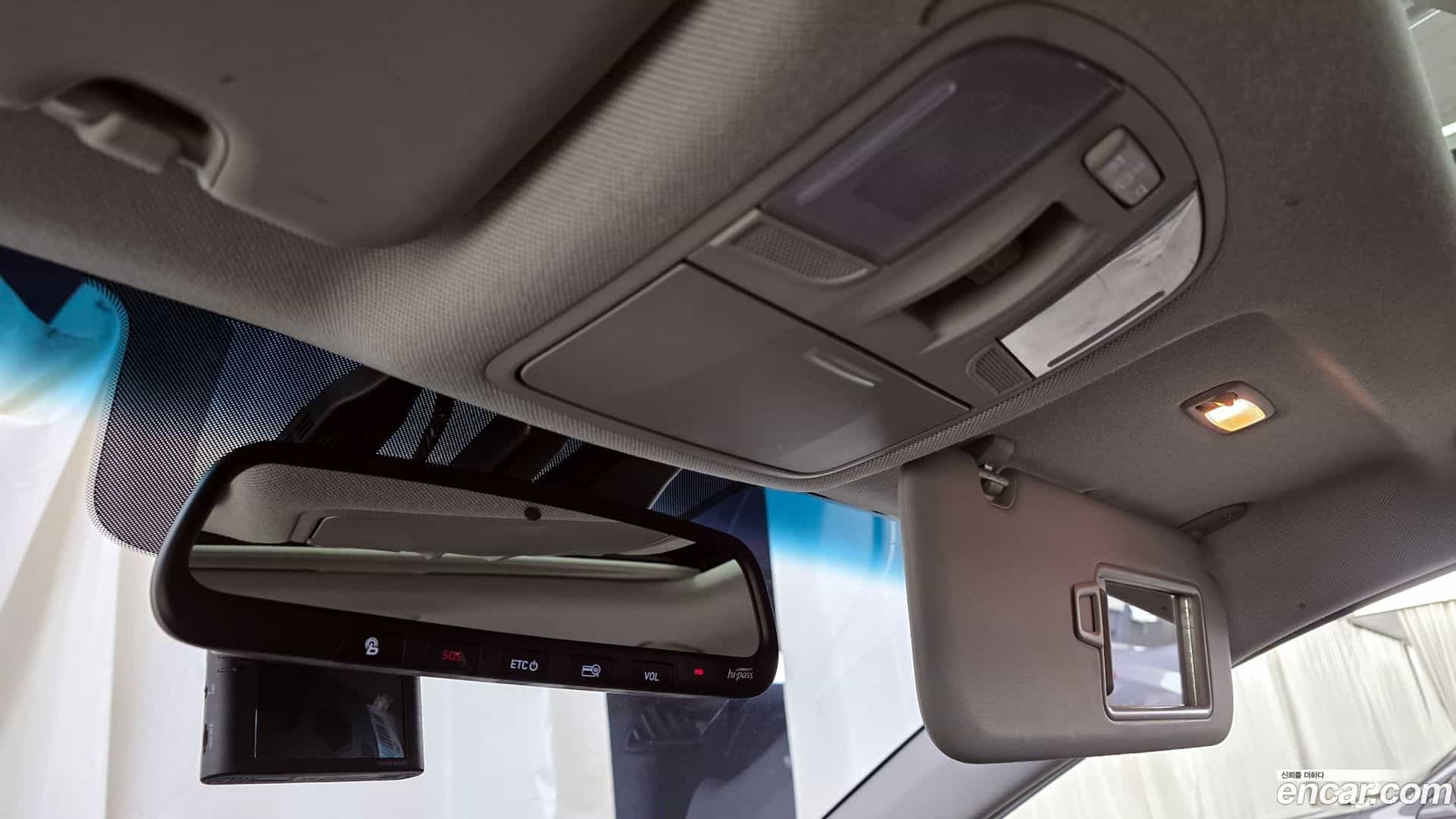 AVANTE Hyundai 2018.10-OPTION-043