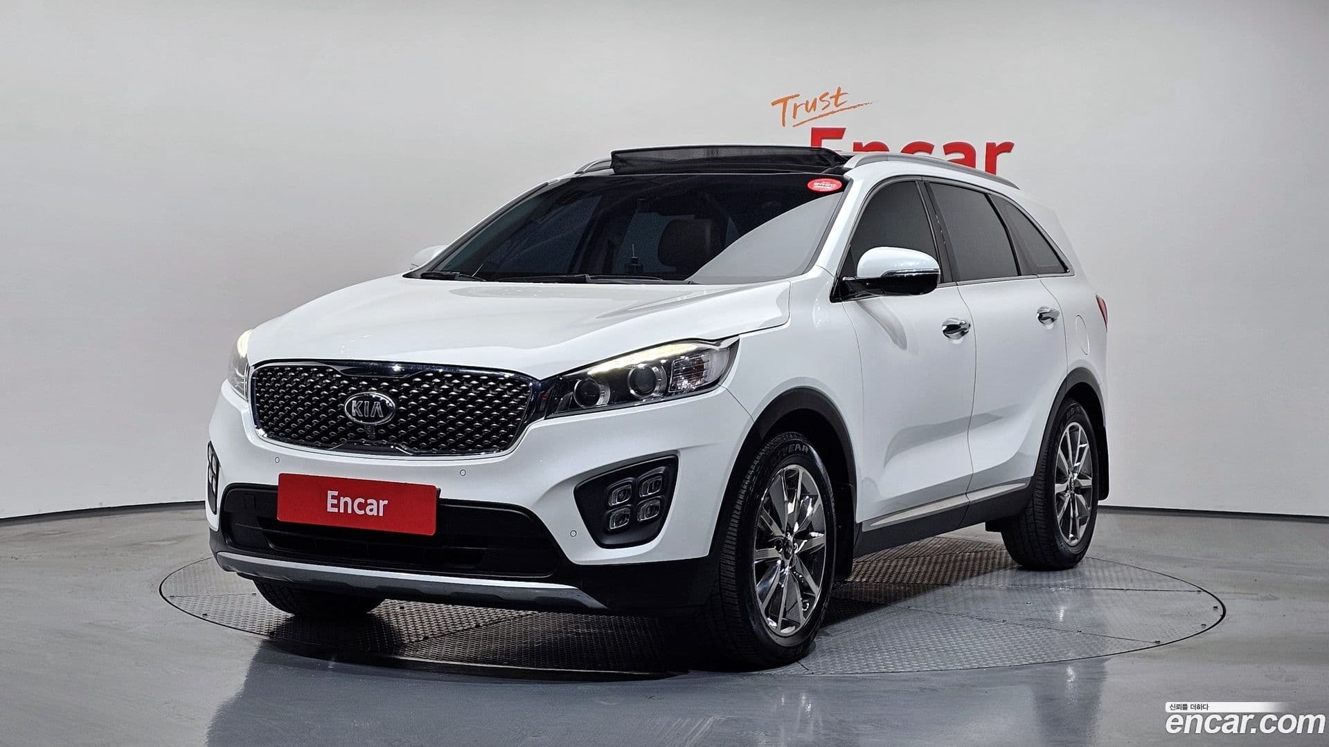 Main__Slider__Photo:Sorento Kia 2016.4-0