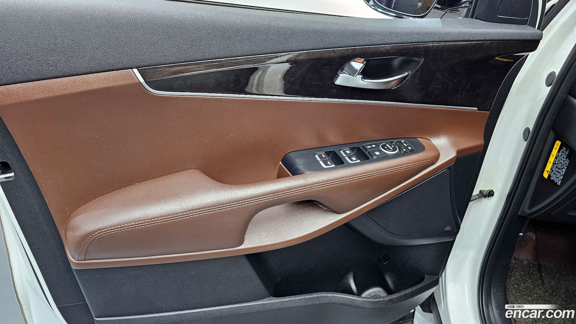 Main__Slider__Photo:Sorento Kia 2016.4-23