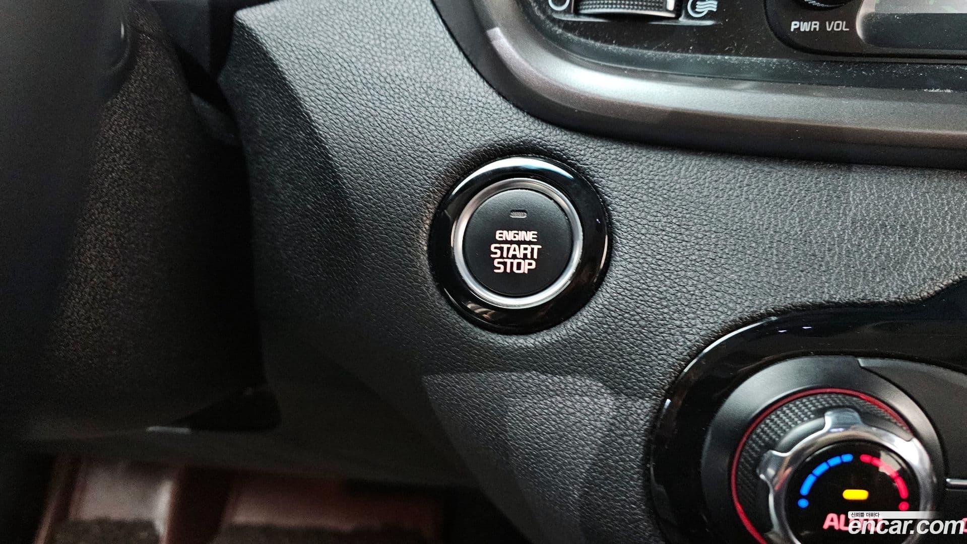 Main__Slider__Photo:Sorento Kia 2016.4-27