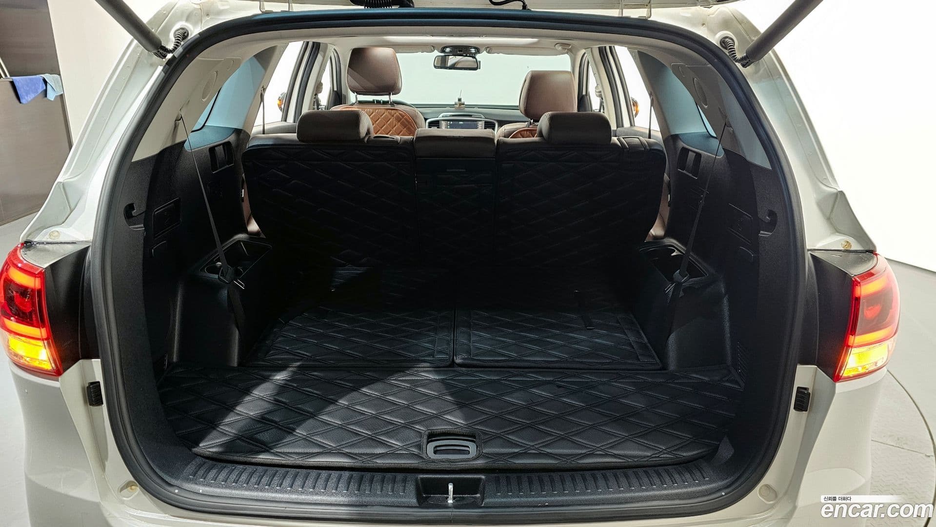 Main__Slider__Photo:Sorento Kia 2016.4-31