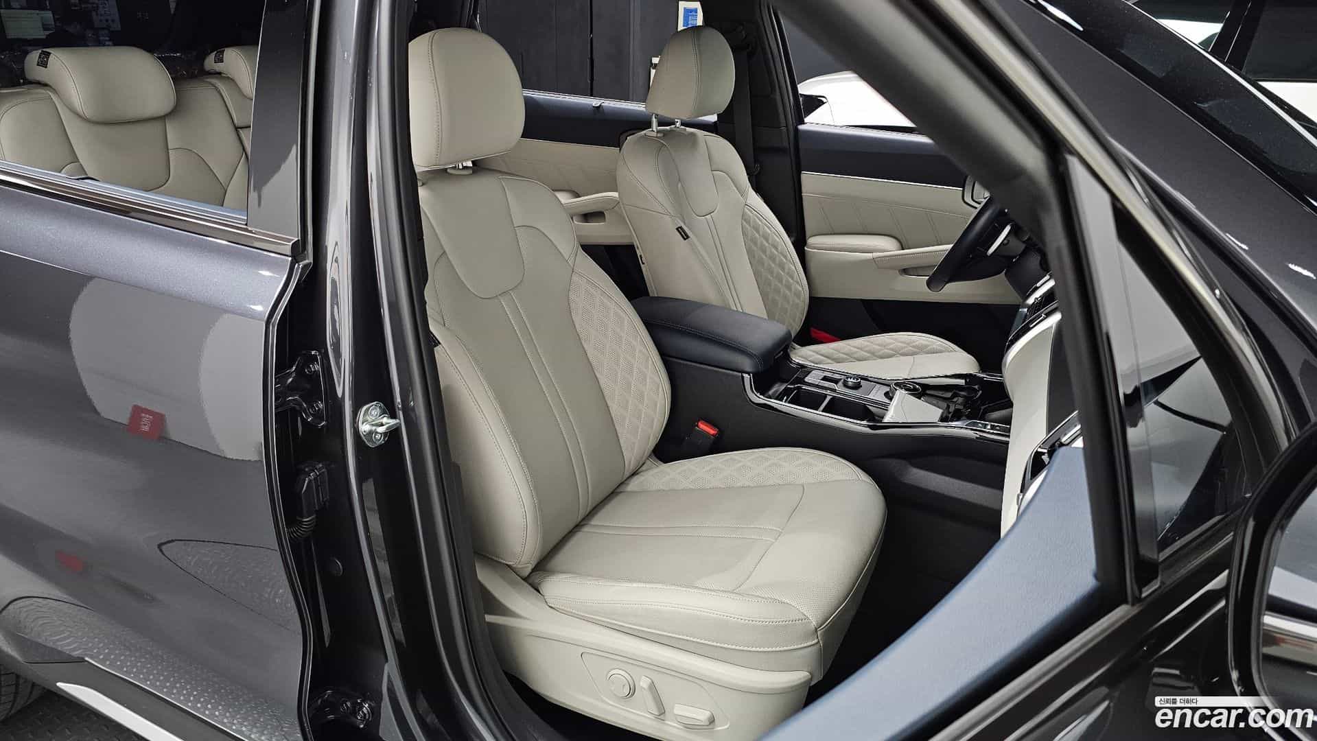 Sorento Kia 2023.4-INNER-010