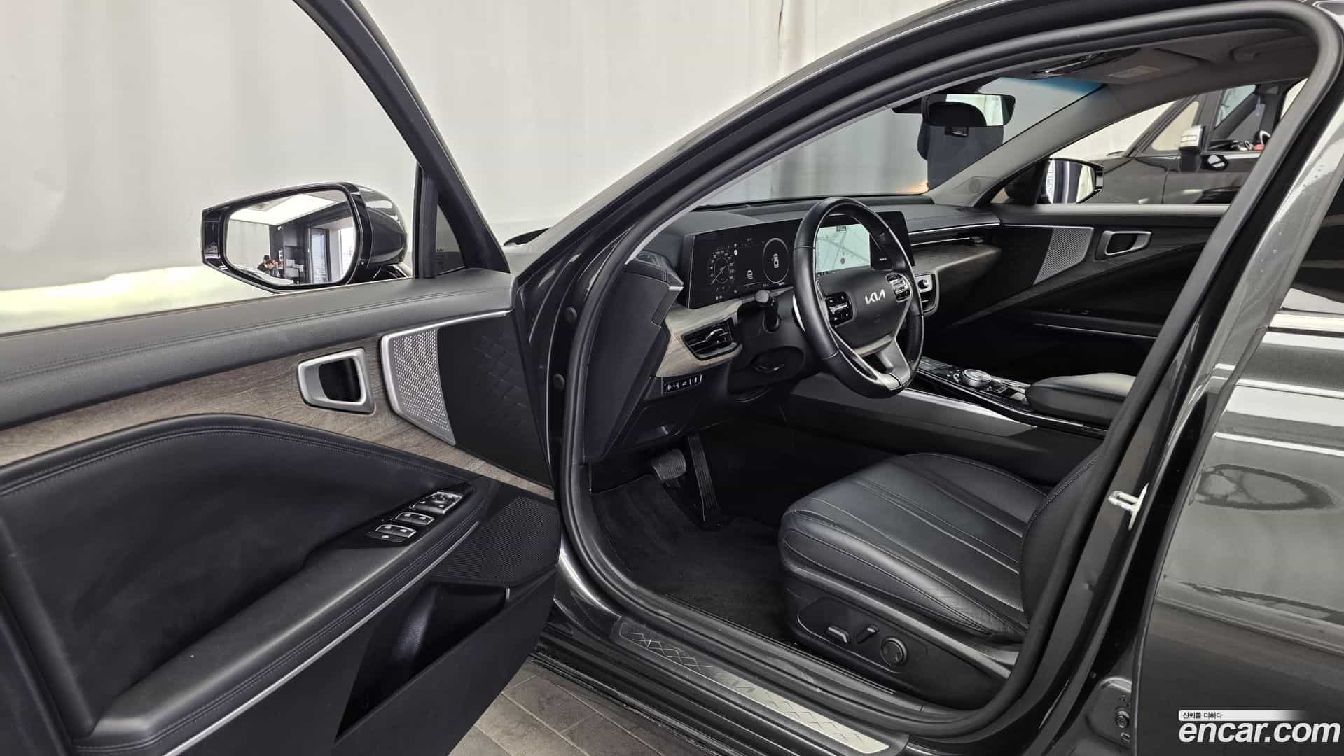 K8 Kia 2022.0-INNER-010