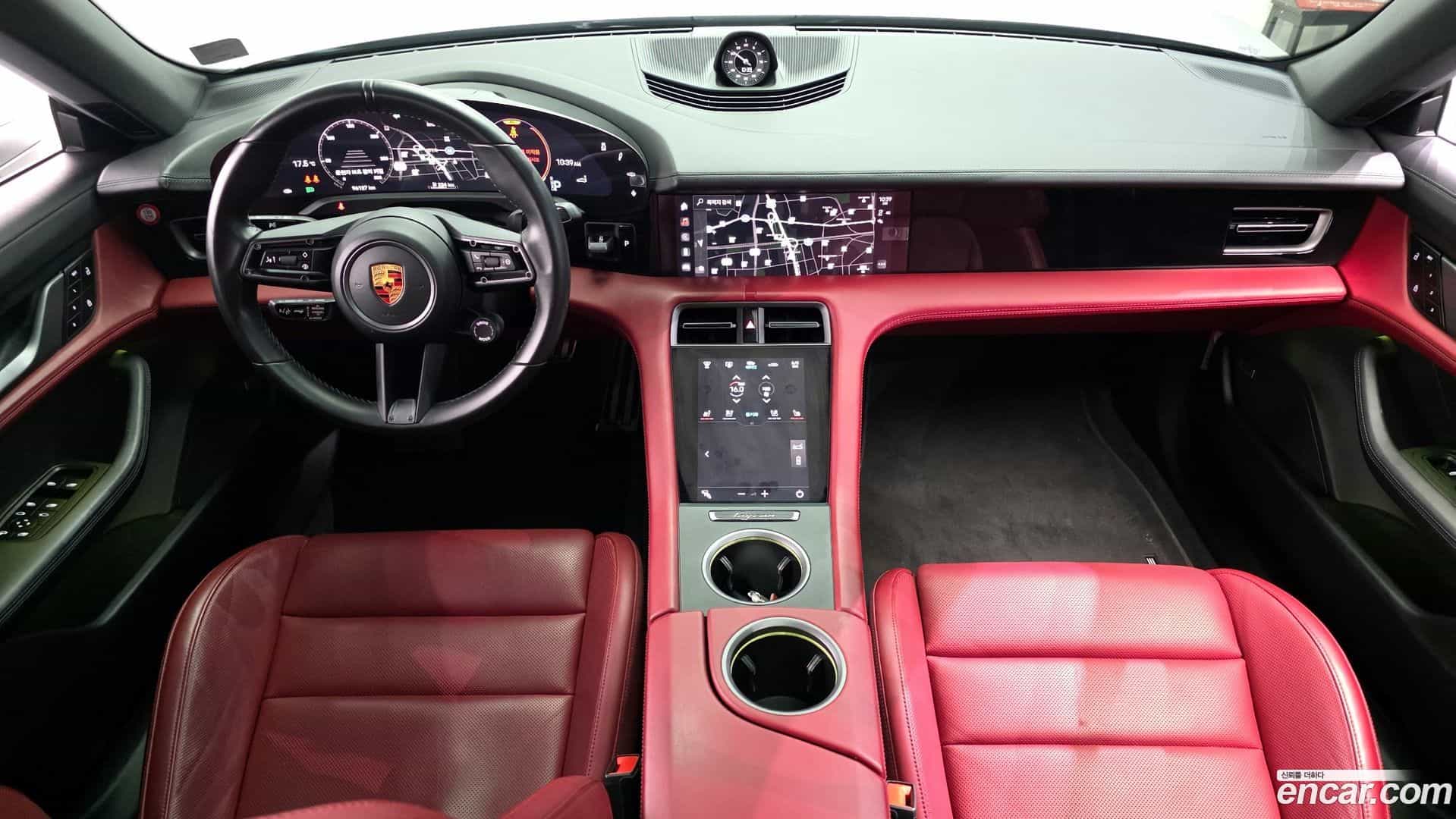Taycan Porsche 2022.0-INNER-007