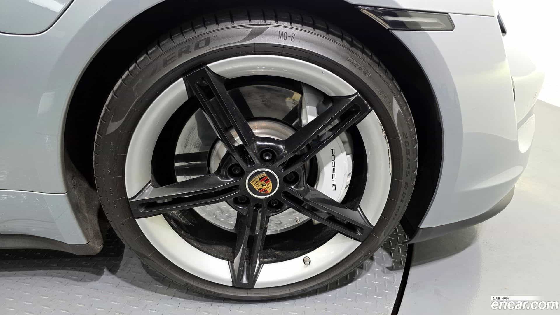 Taycan Porsche 2022.0-OUTER-031
