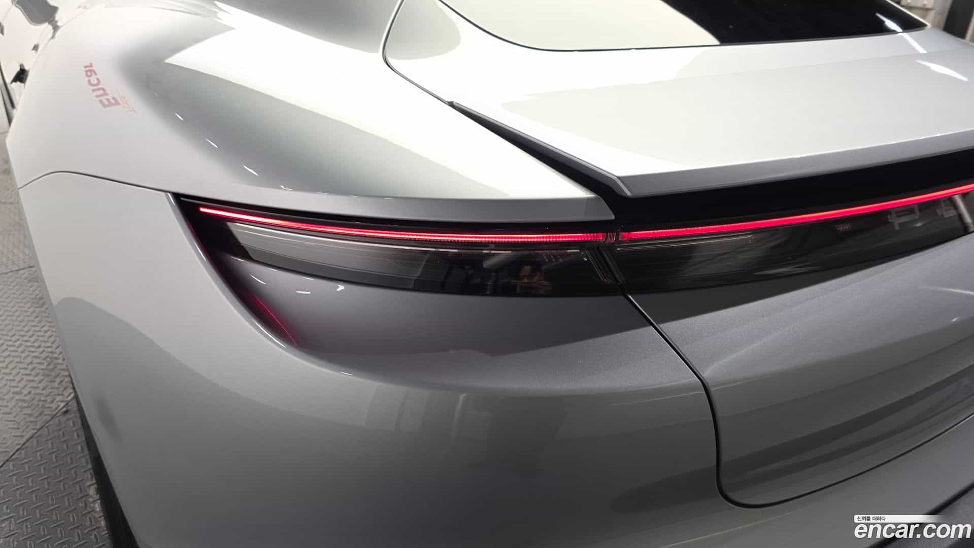 Taycan Porsche 2022.0-OUTER-033