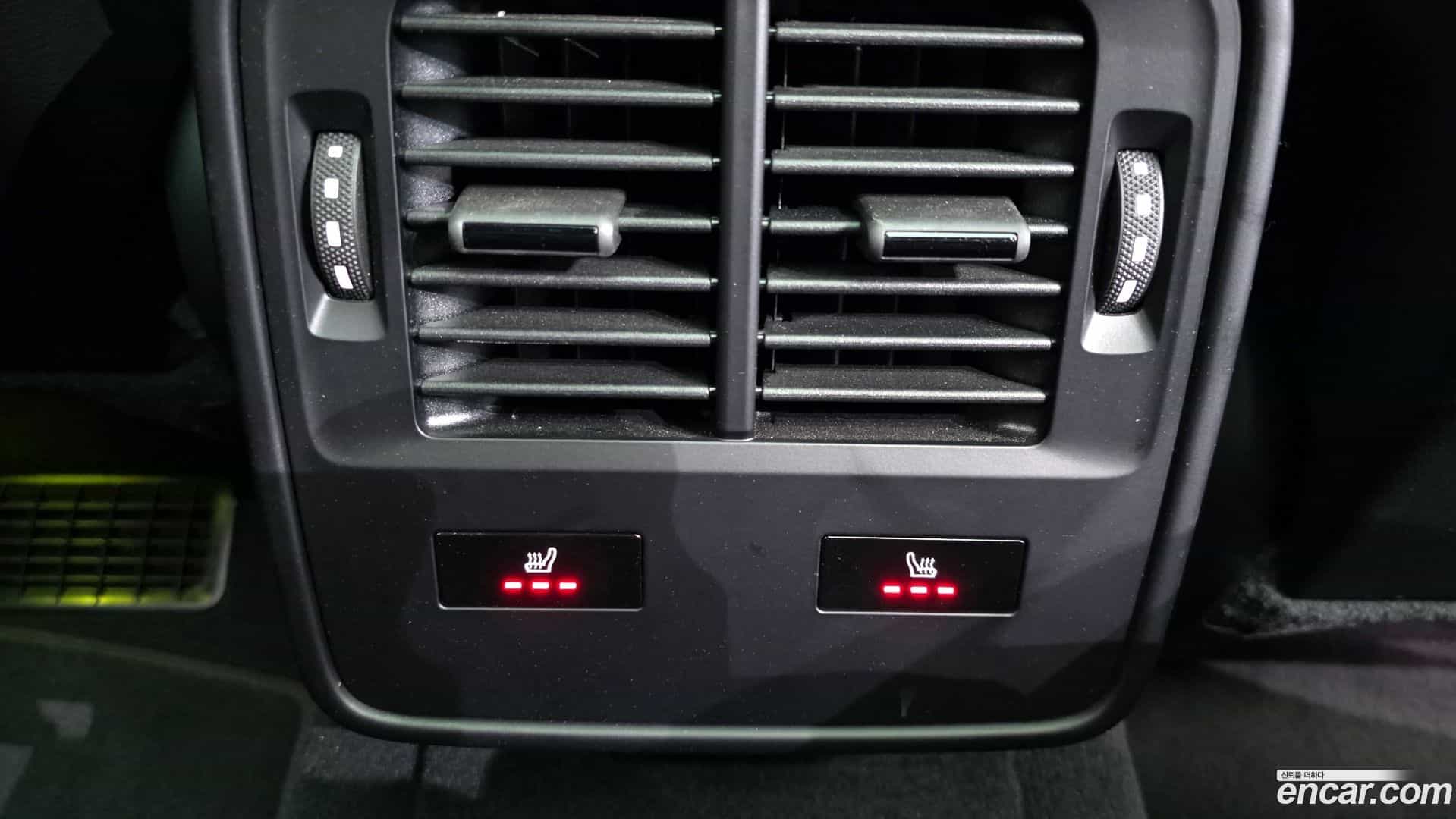 Taycan Porsche 2022.0-OPTION-043