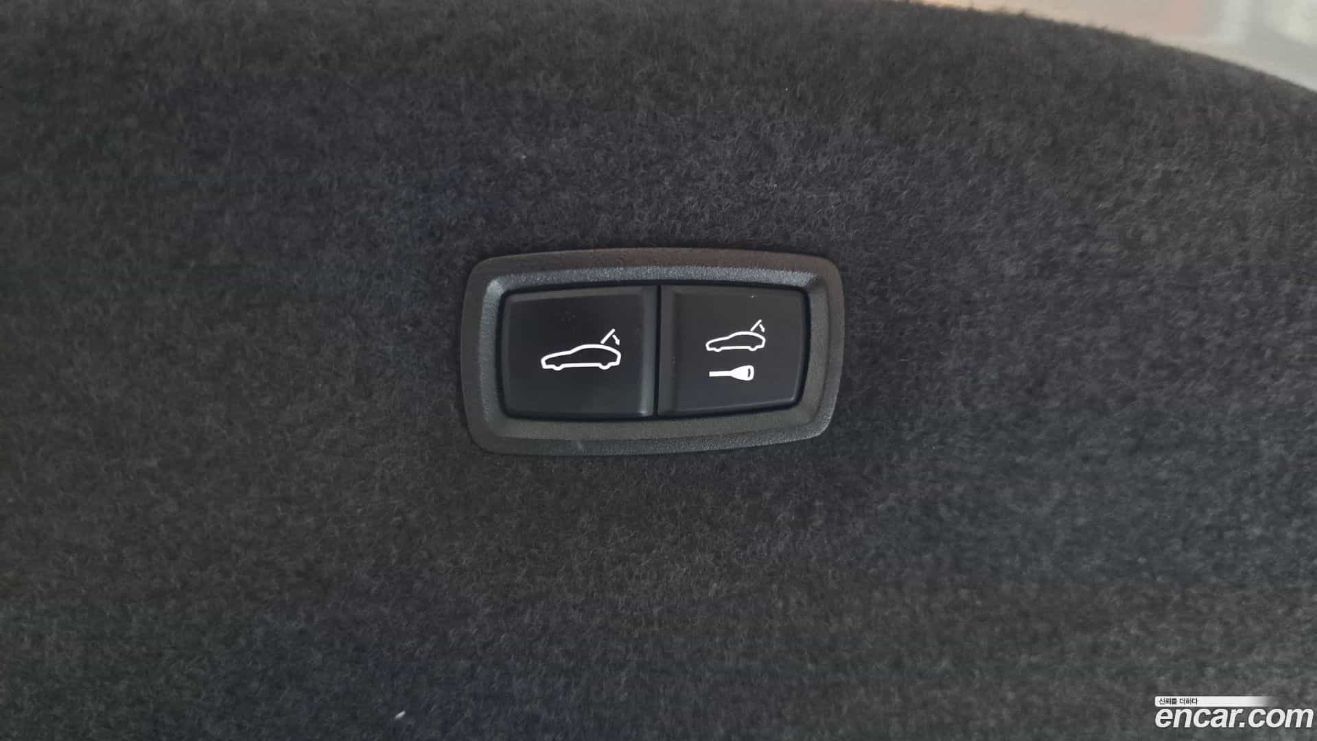 Taycan Porsche 2022.0-OPTION-046