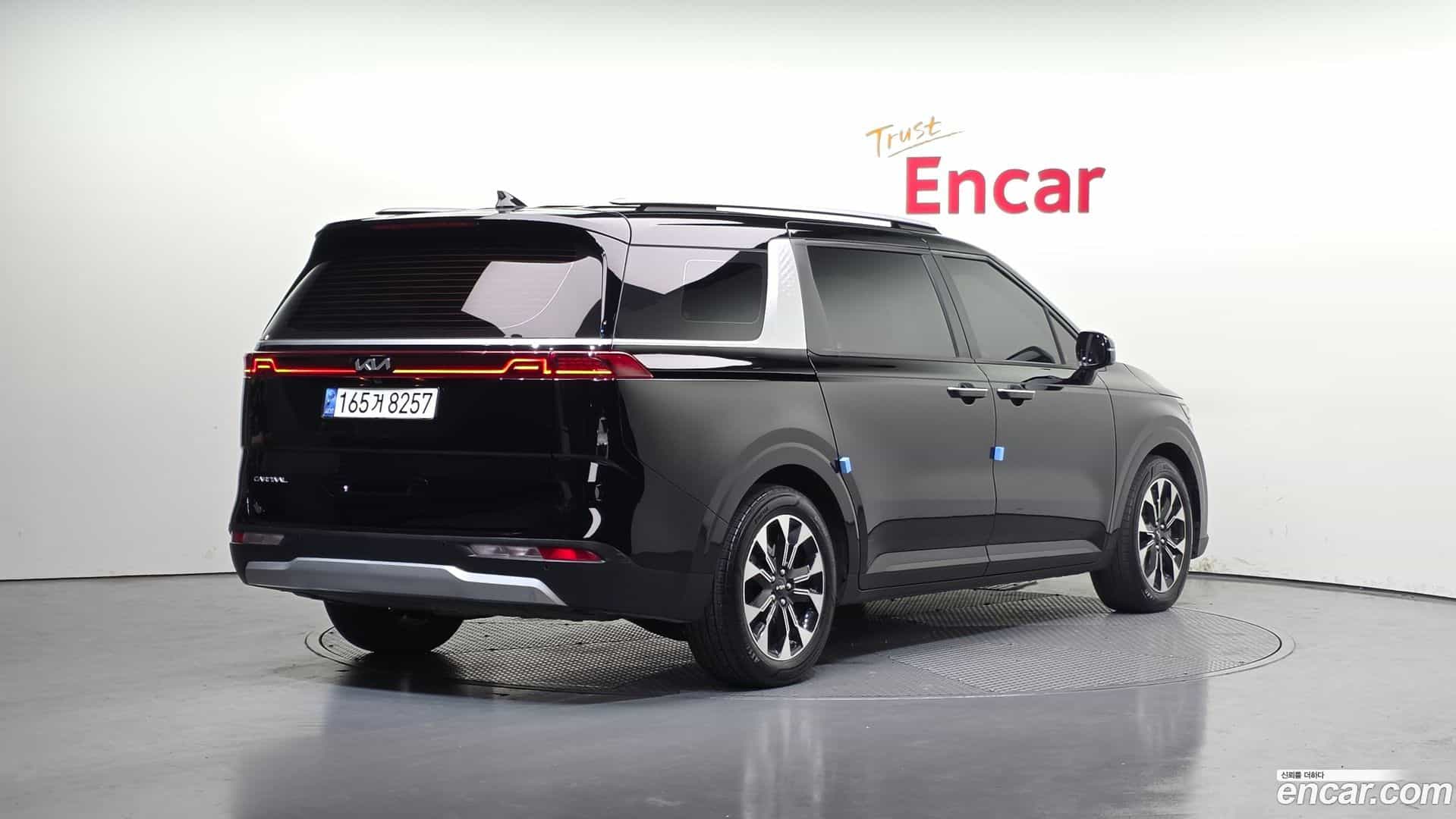Canival Kia 2022.10-OUTER-002
