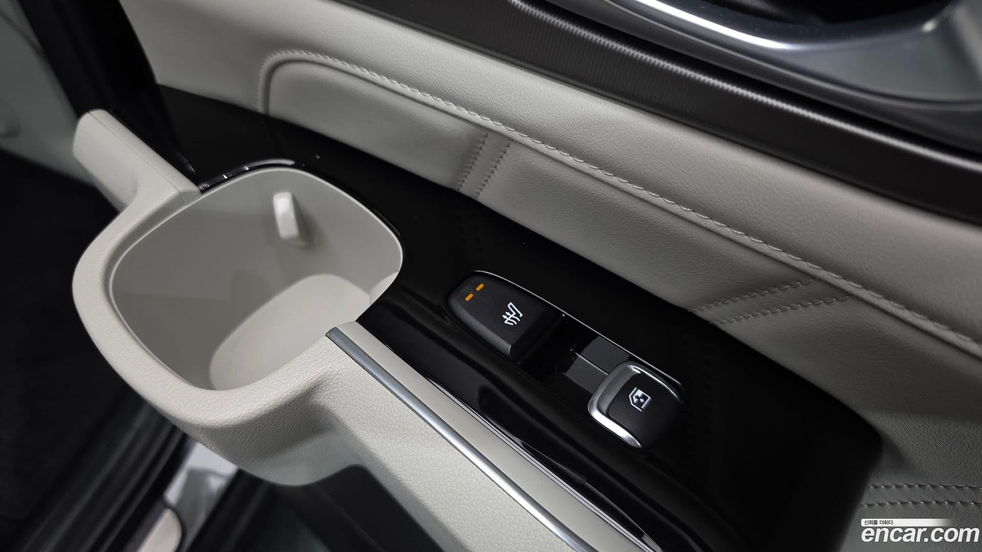 Main__Slider__Photo:Sorento Kia 2024.4-17