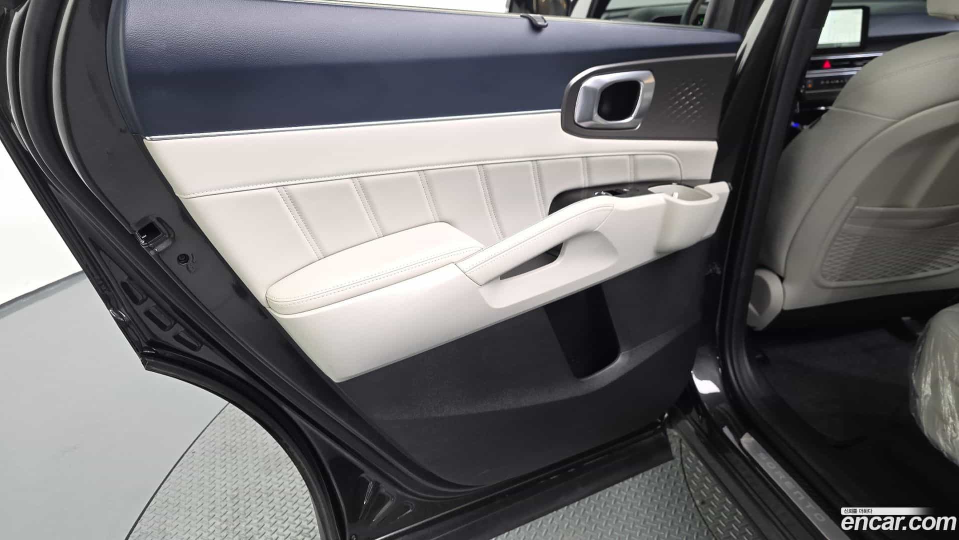 Sorento Kia 2024.4-INNER-035