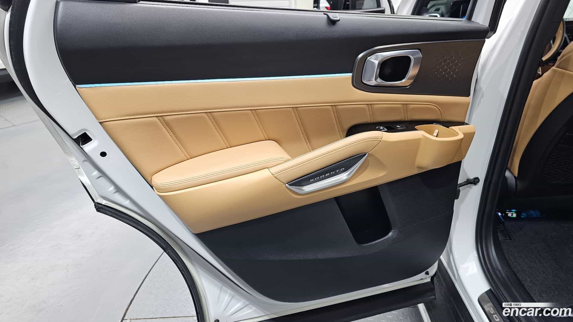 Sorento Kia 2022.9-INNER-035