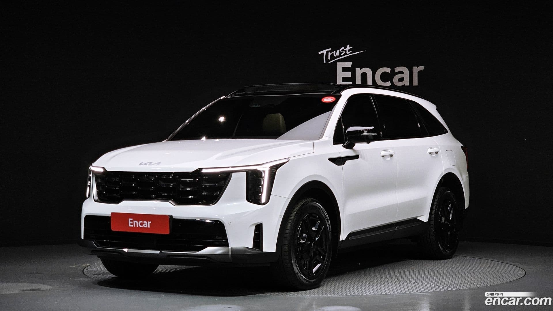 Main__Slider__Photo:Sorento Kia 2024.3-0