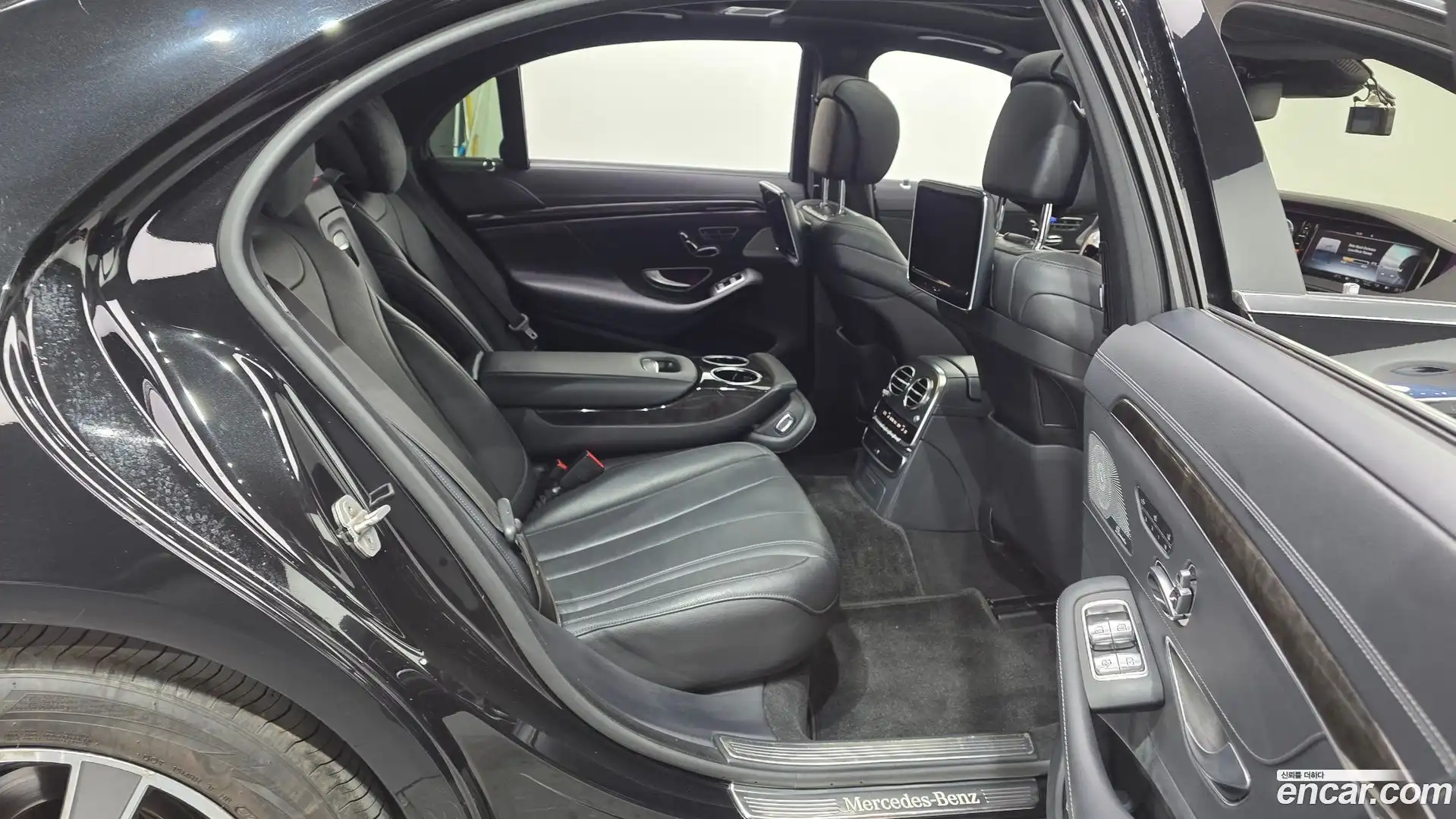 S-Class Mercedes-Benz 2016.0-OPTION-016