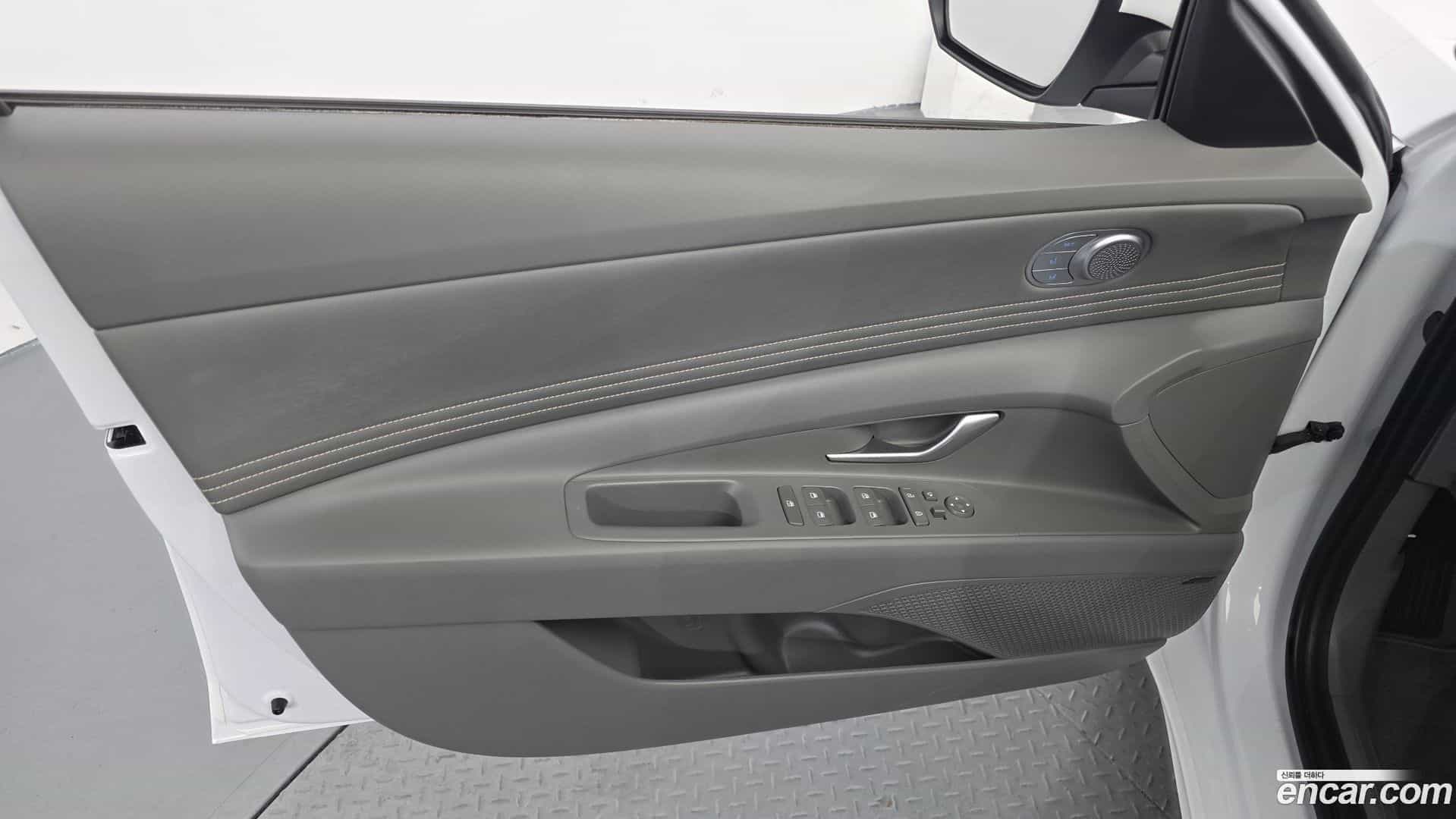 AVANTE Hyundai 2024.4-INNER-034
