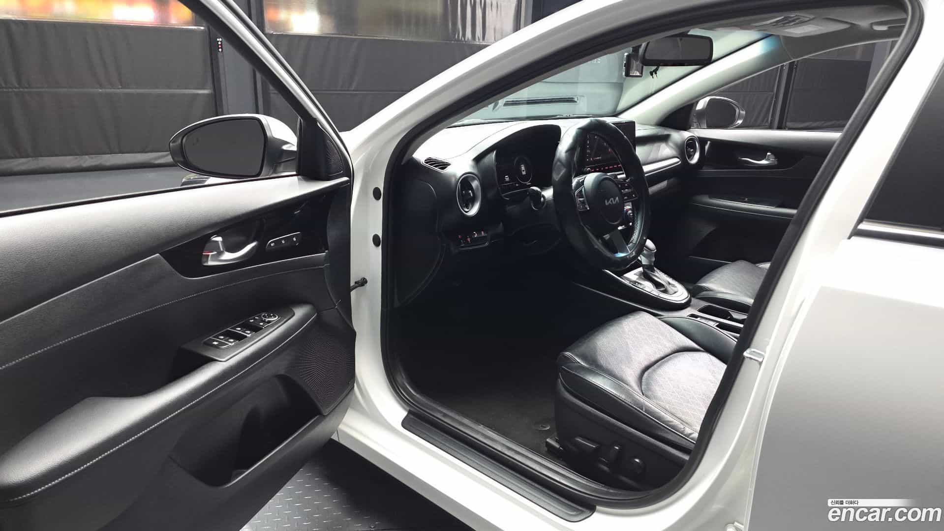 K3 Kia 2021.11-INNER-010