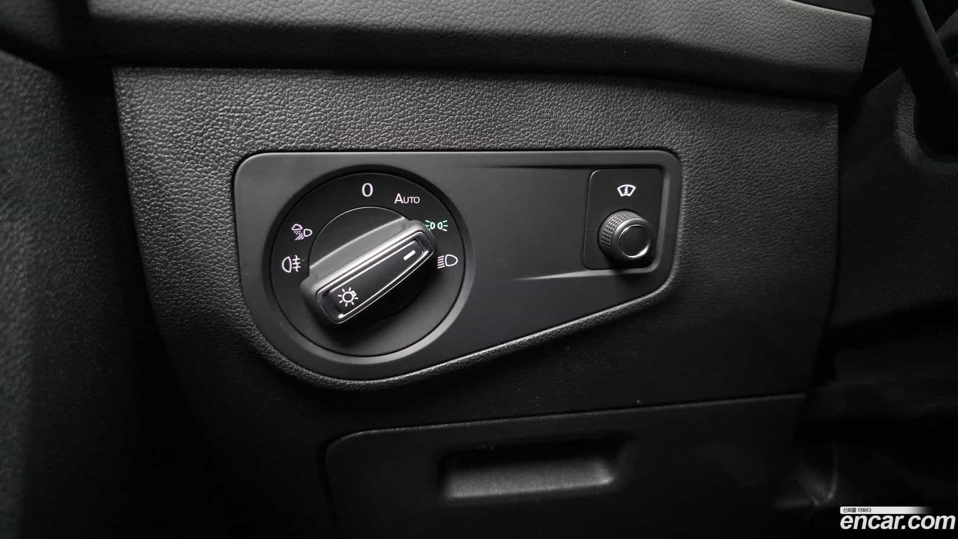 Tiguan Volkswagen 2023.6-OPTION-042