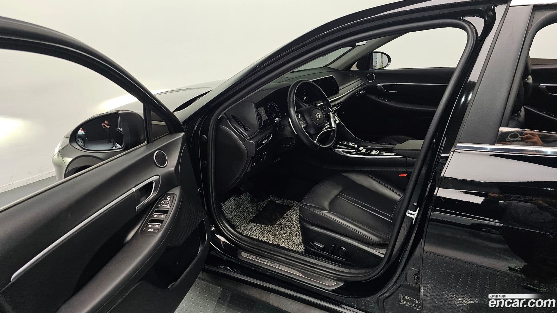 Main__Slider__Photo:Sonata Hyundai 2020.7-9