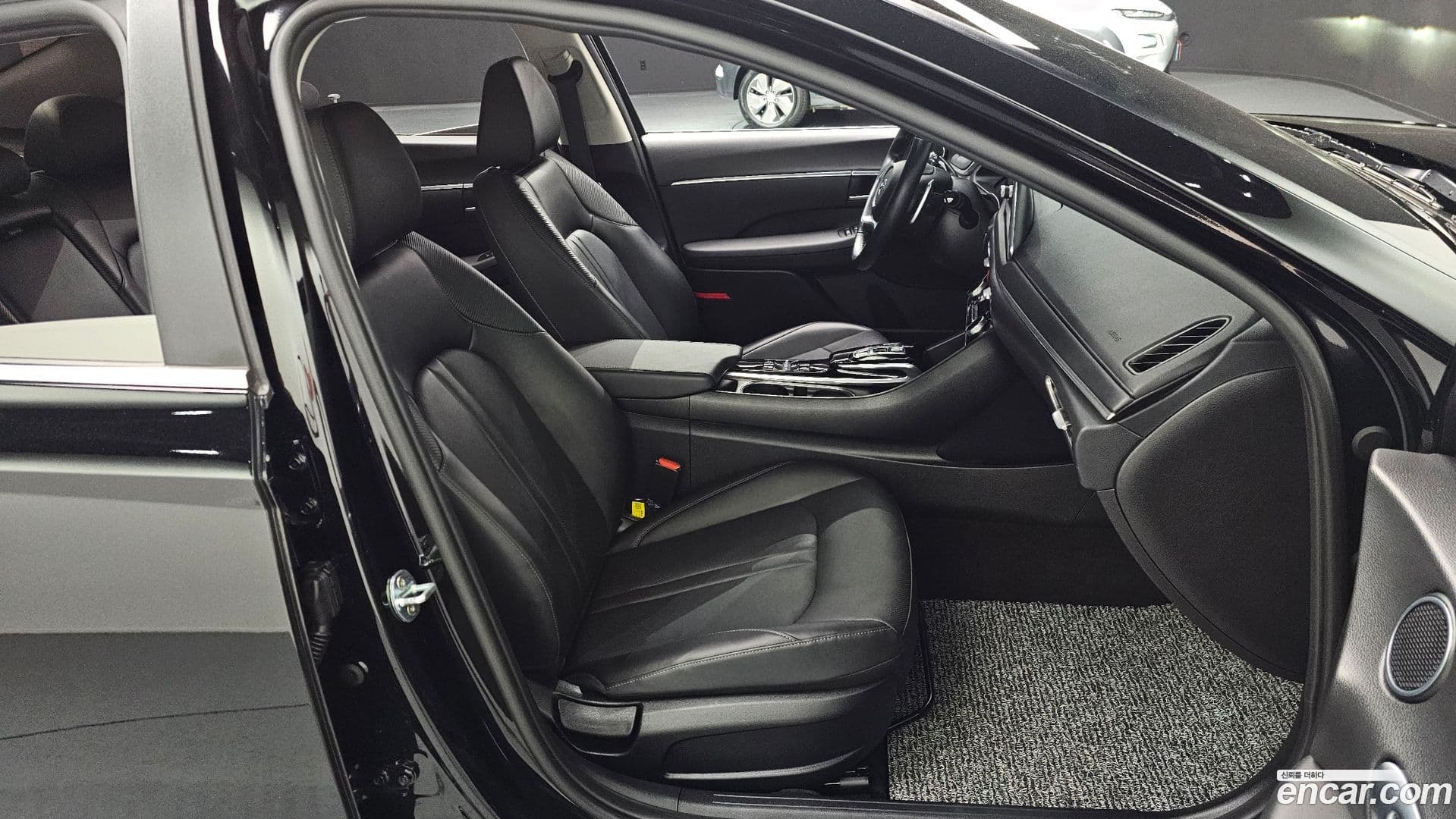 Main__Slider__Photo:Sonata Hyundai 2020.7-25