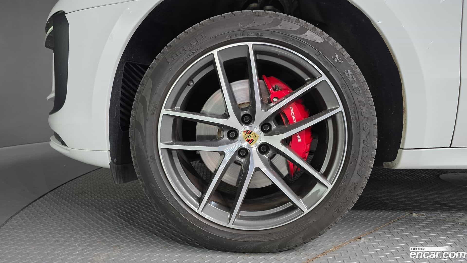 Macan Porsche 2023.1-OUTER-005