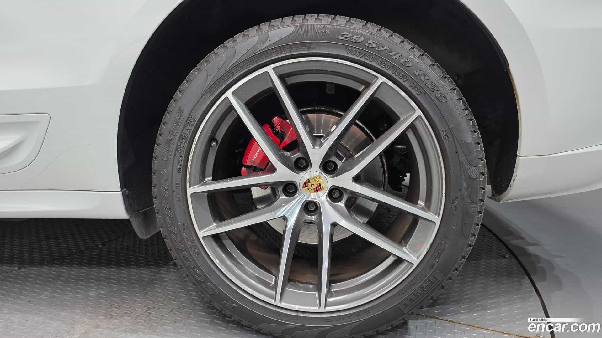 Macan Porsche 2023.1-OUTER-031