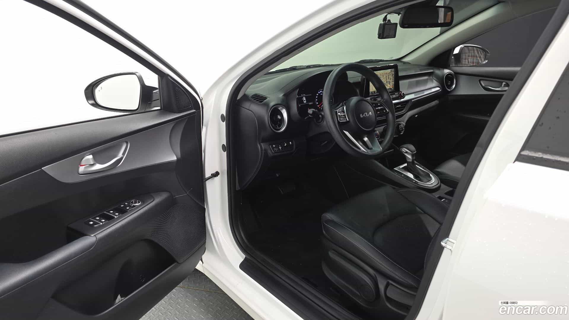 K3 Kia 2022.1-INNER-010