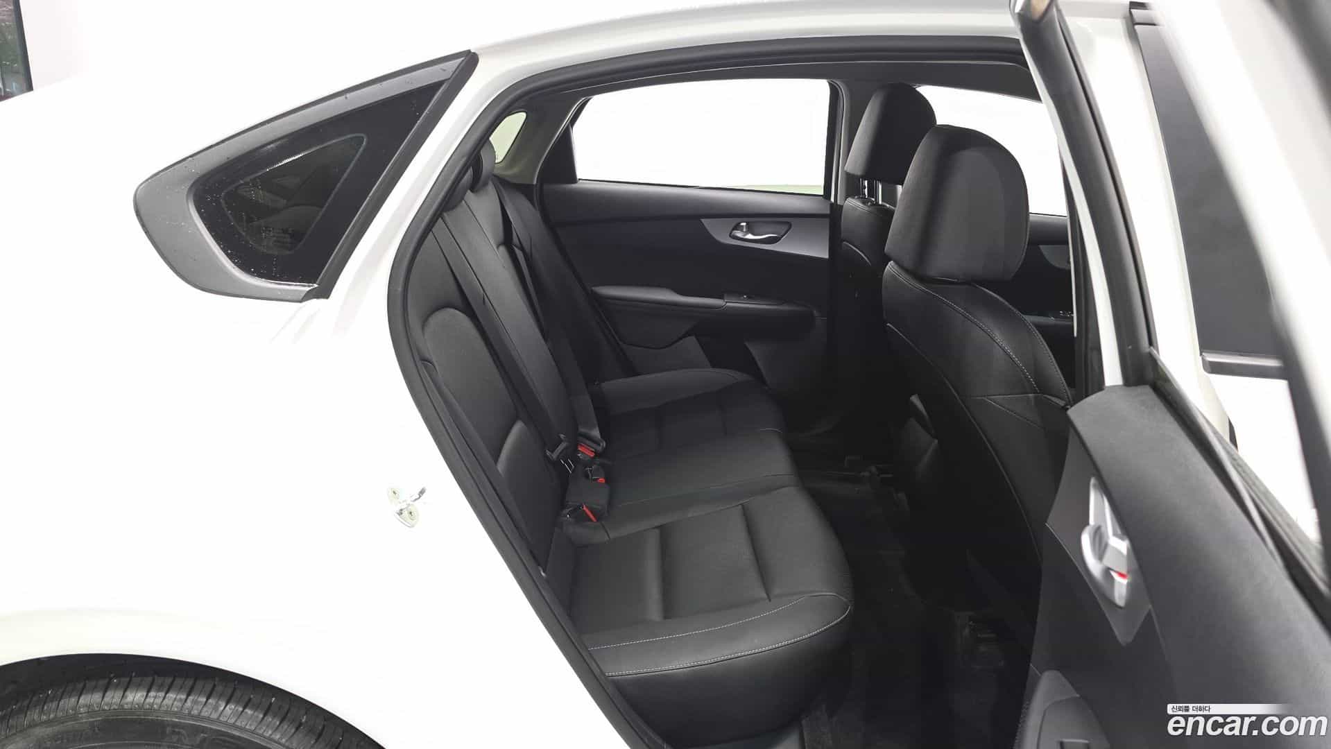K3 Kia 2022.1-OPTION-016