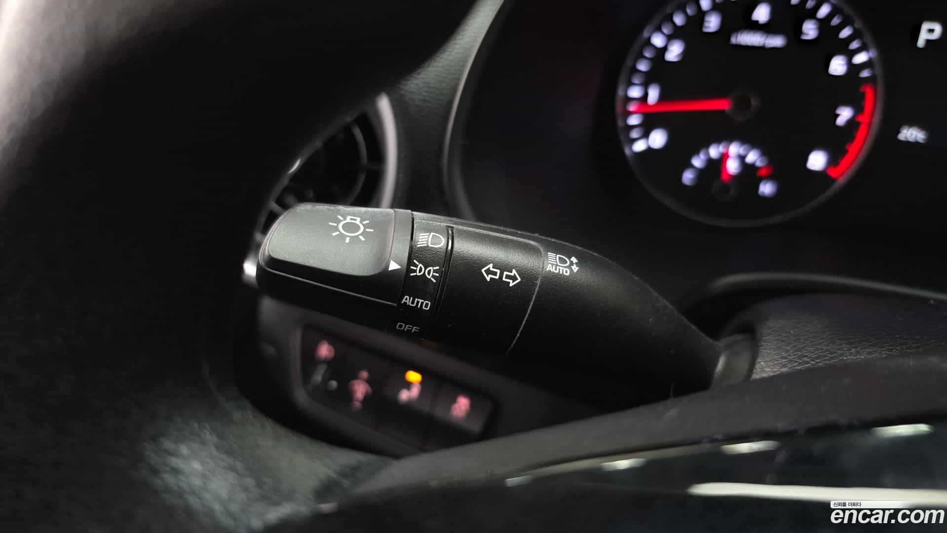 K3 Kia 2022.1-OPTION-042