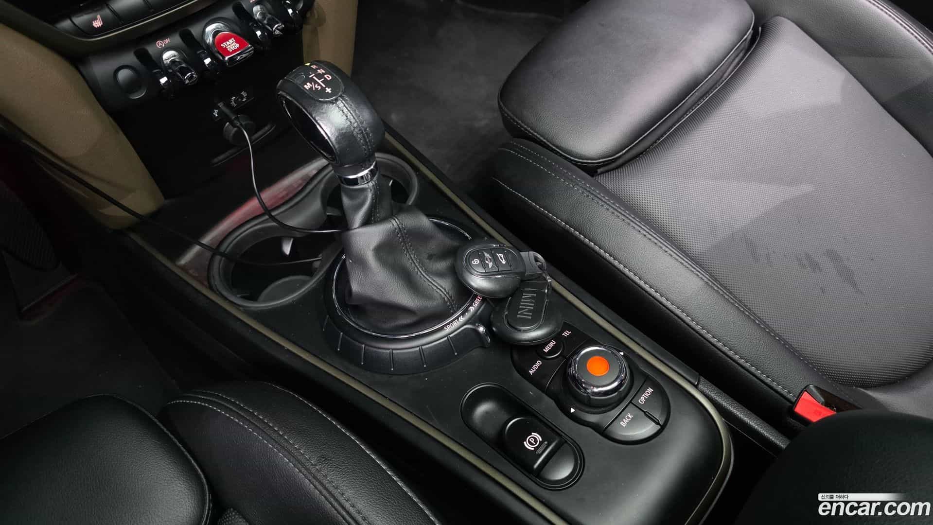 Countryman Mini 2017.5-INNER-009