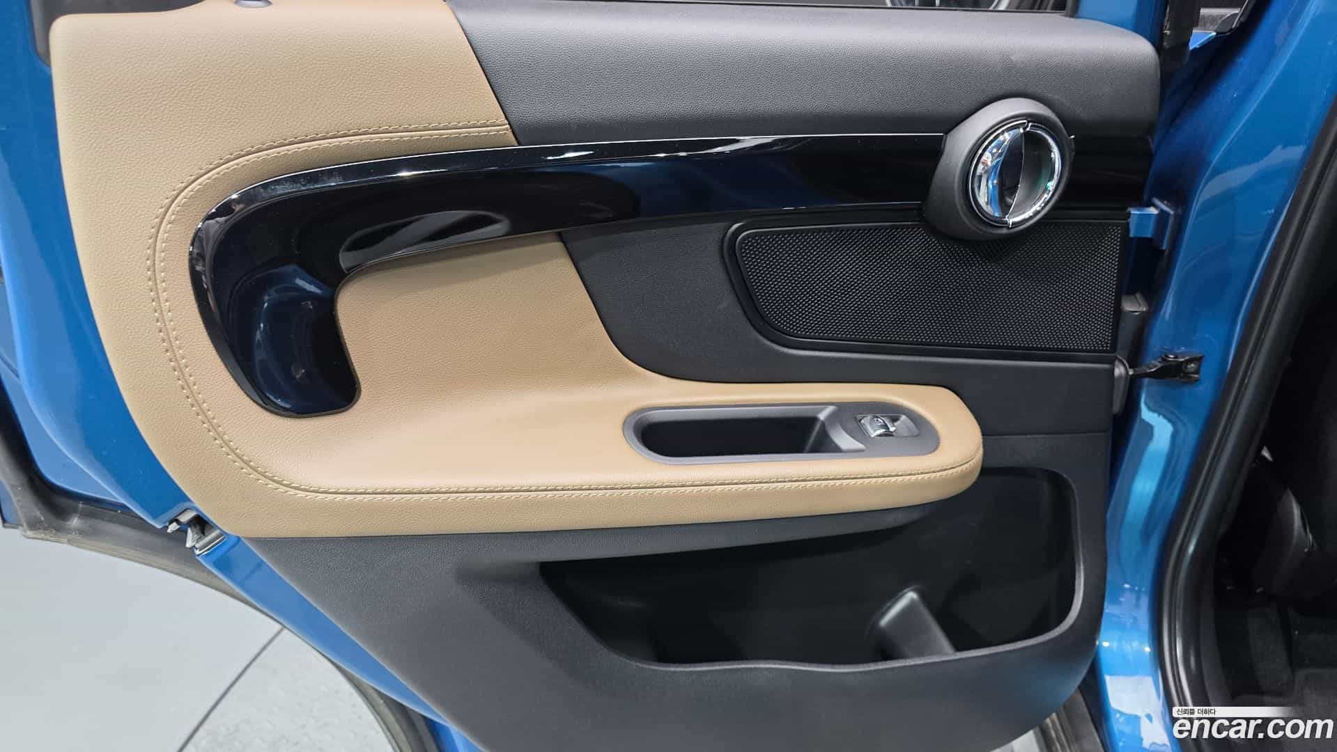 Countryman Mini 2017.5-INNER-035