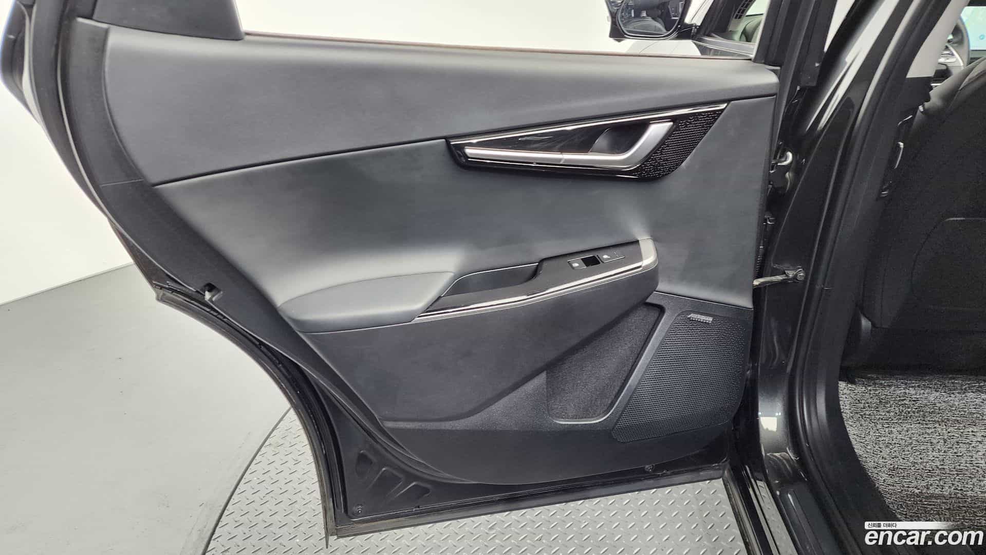 EV6 Kia 2021.9-INNER-035