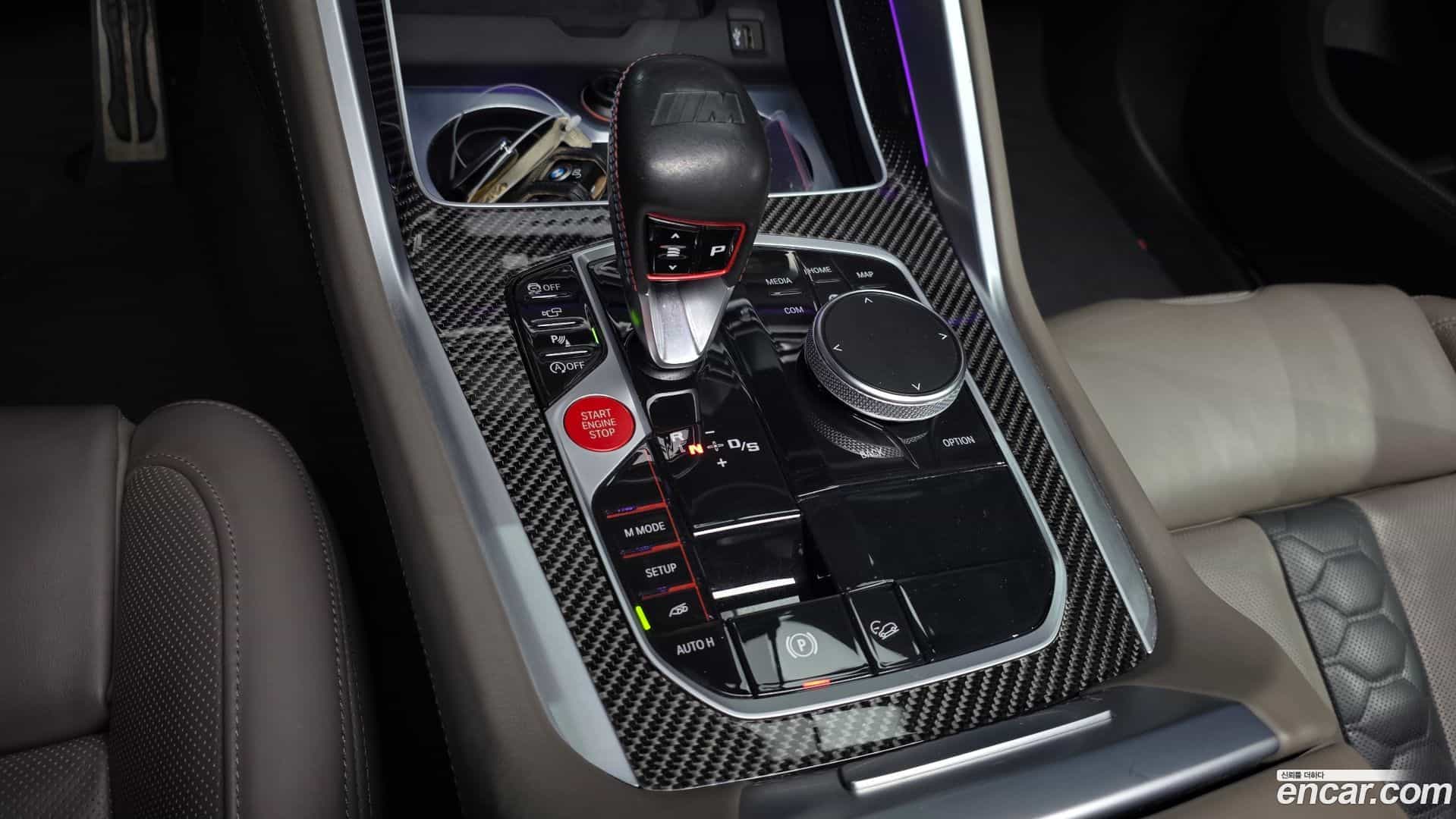 X6M BMW 2022.5-INNER-009