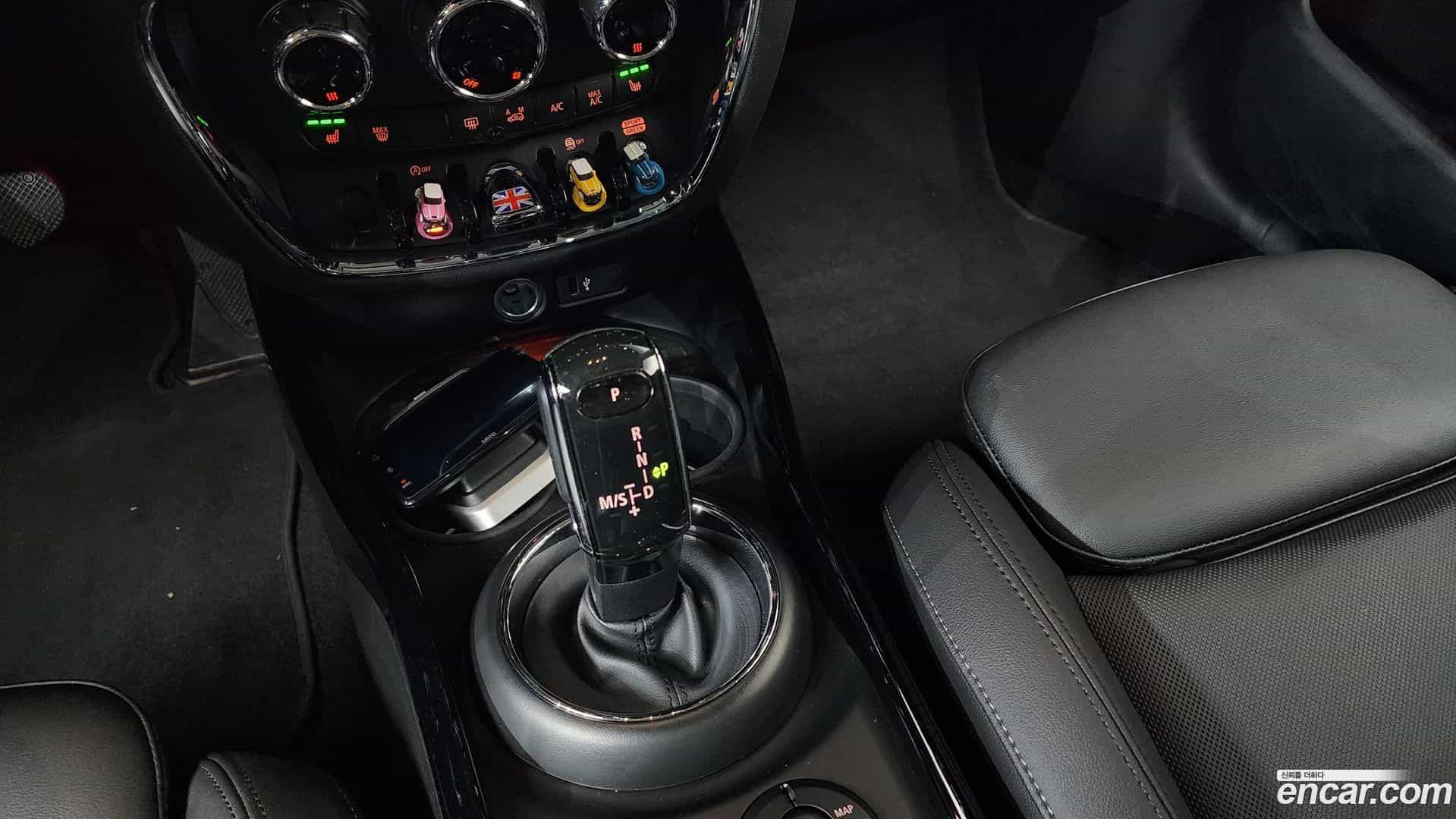 Clubman Mini 2023.4-INNER-009
