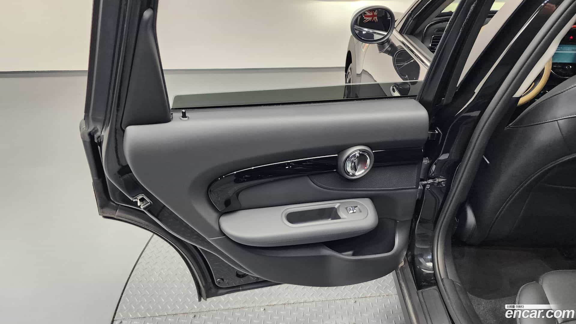 Clubman Mini 2023.4-INNER-035