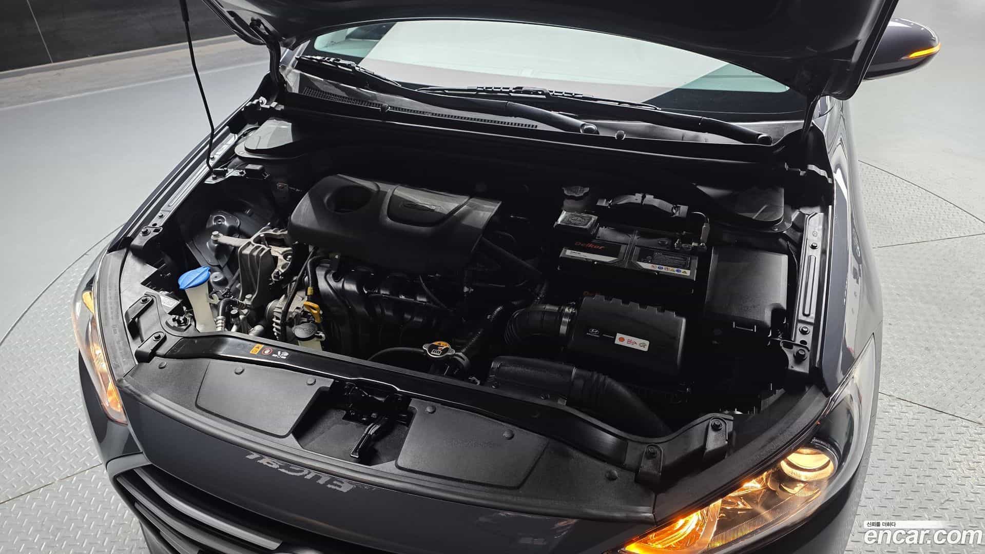AVANTE Hyundai 2017.11-OUTER-006