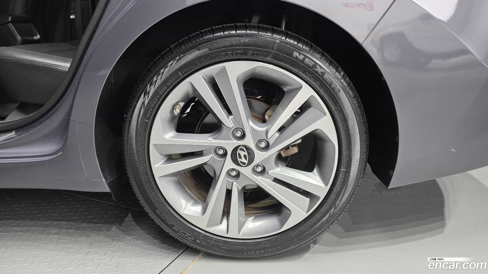AVANTE Hyundai 2017.11-OUTER-031