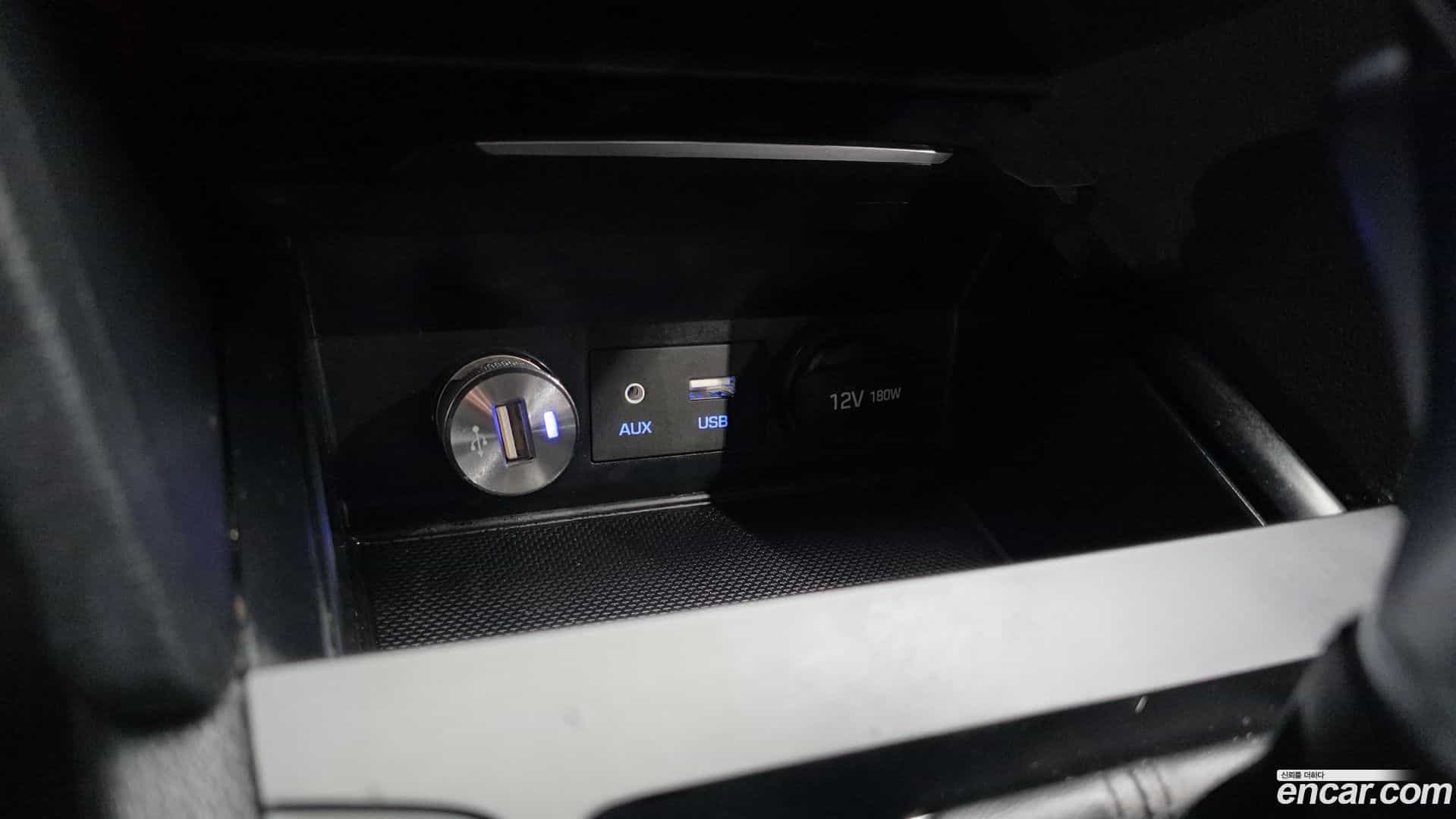 AVANTE Hyundai 2017.11-OPTION-041