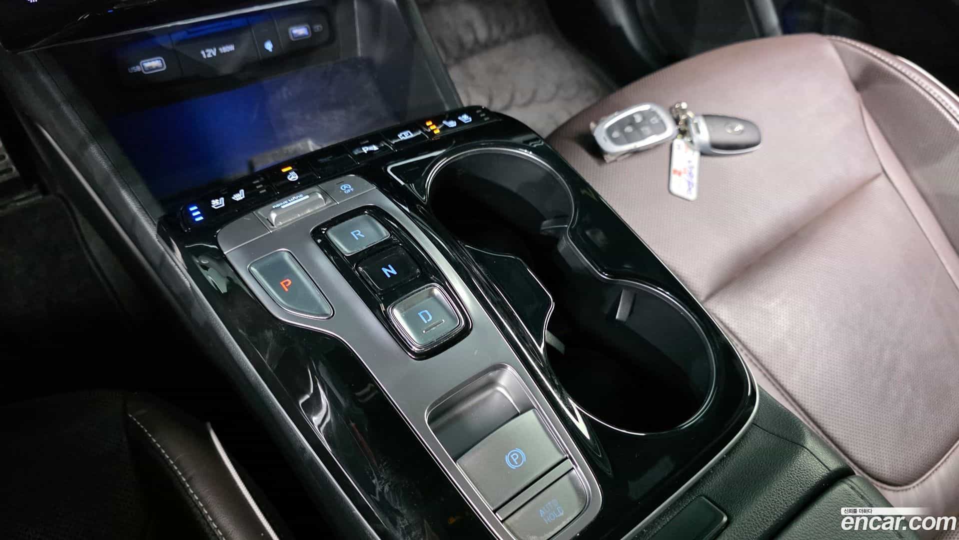 Tucson Hyundai 2021.5-INNER-009