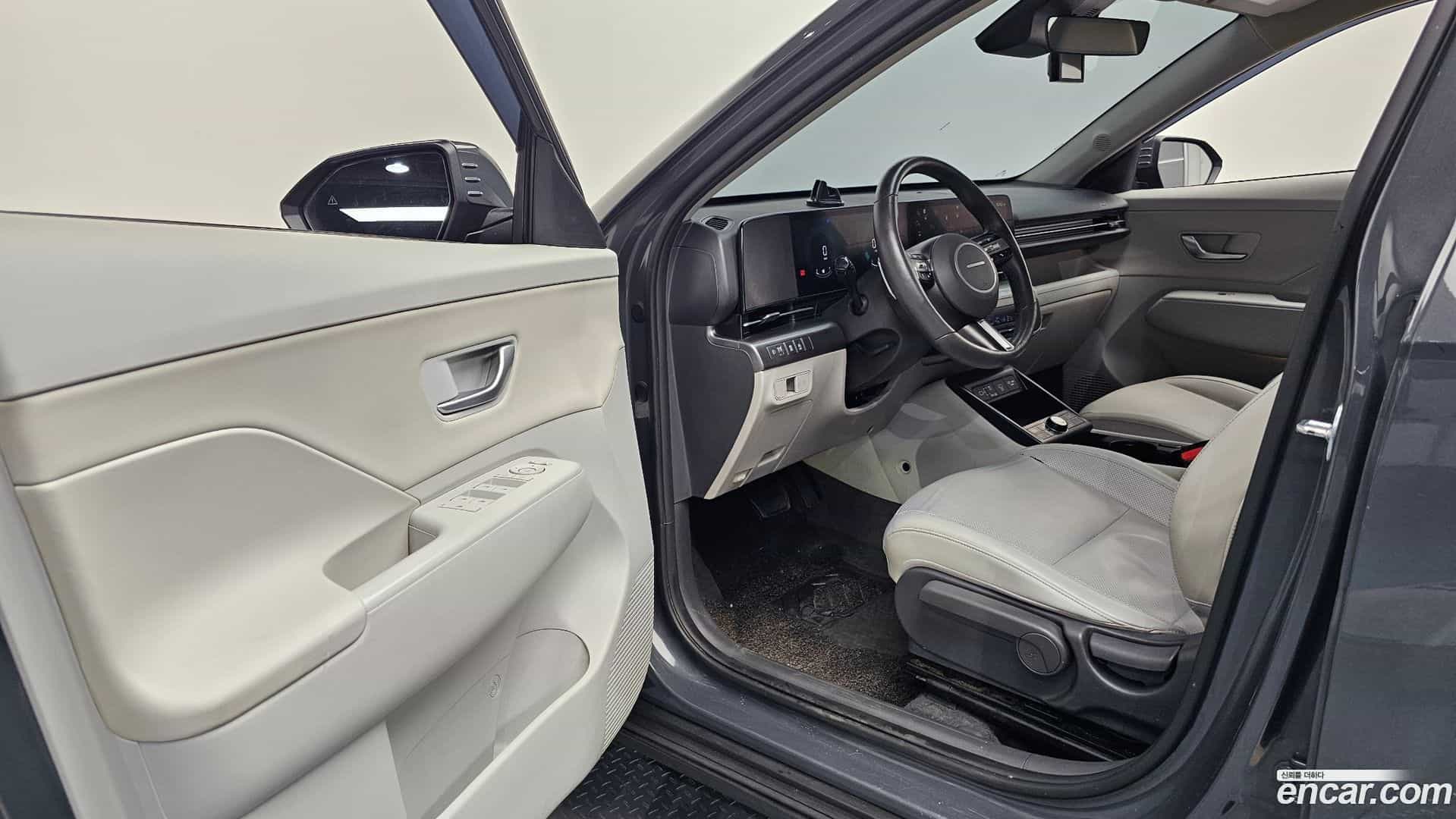 Kona Hyundai 2023.3-INNER-010