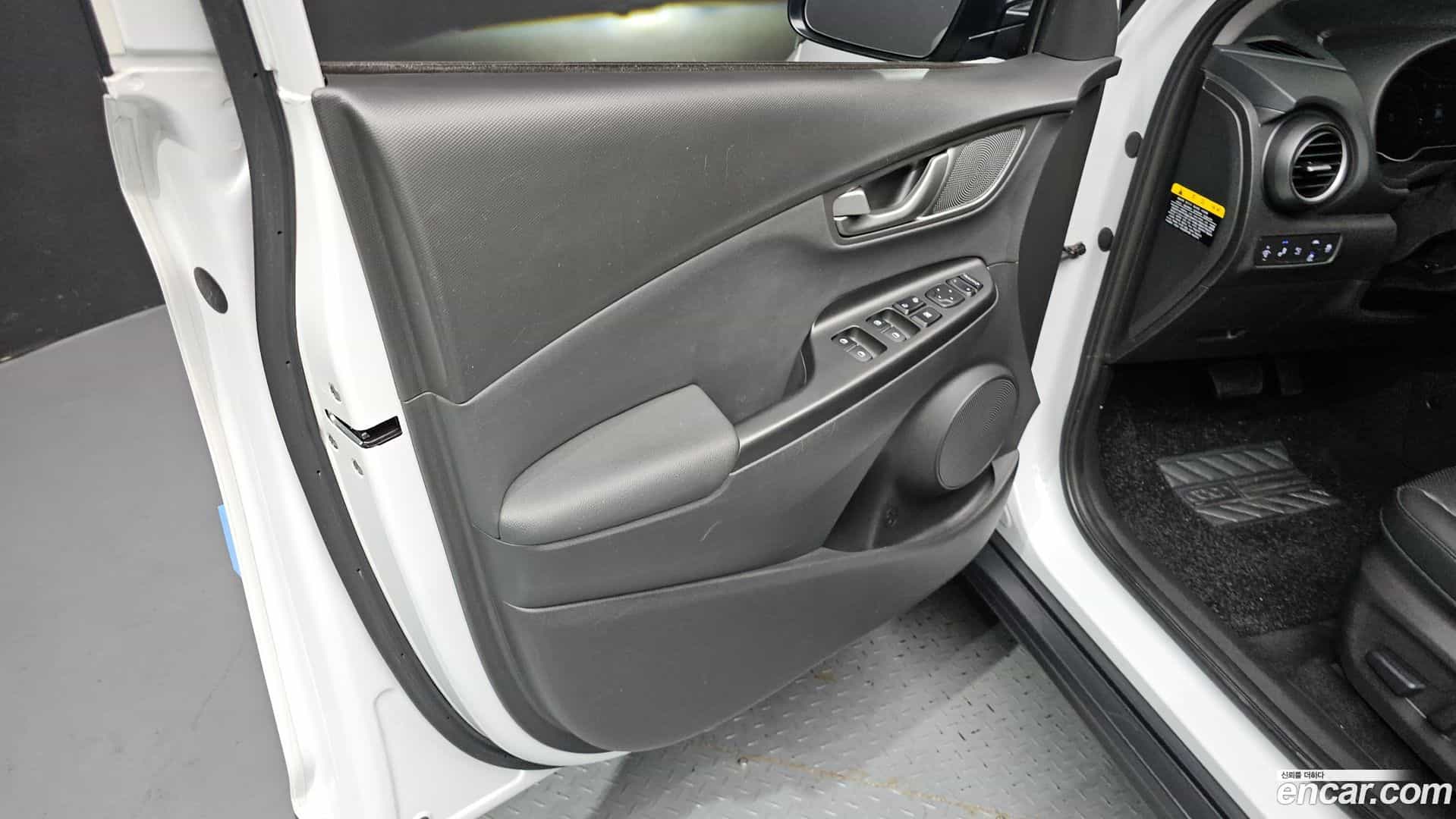 Kona Hyundai 2019.9-INNER-034